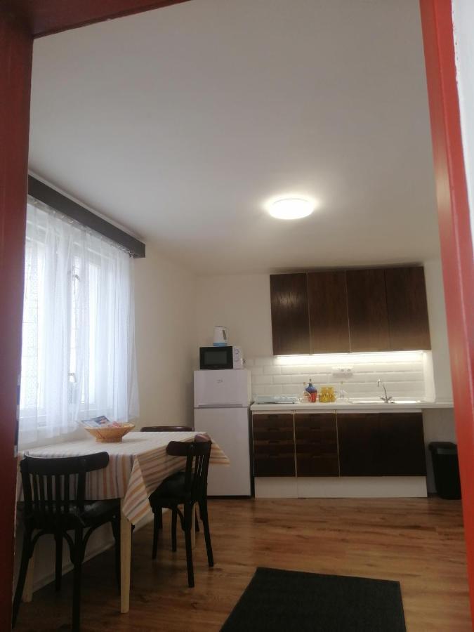 Nakonci Apartment Vacenovice ภายนอก รูปภาพ