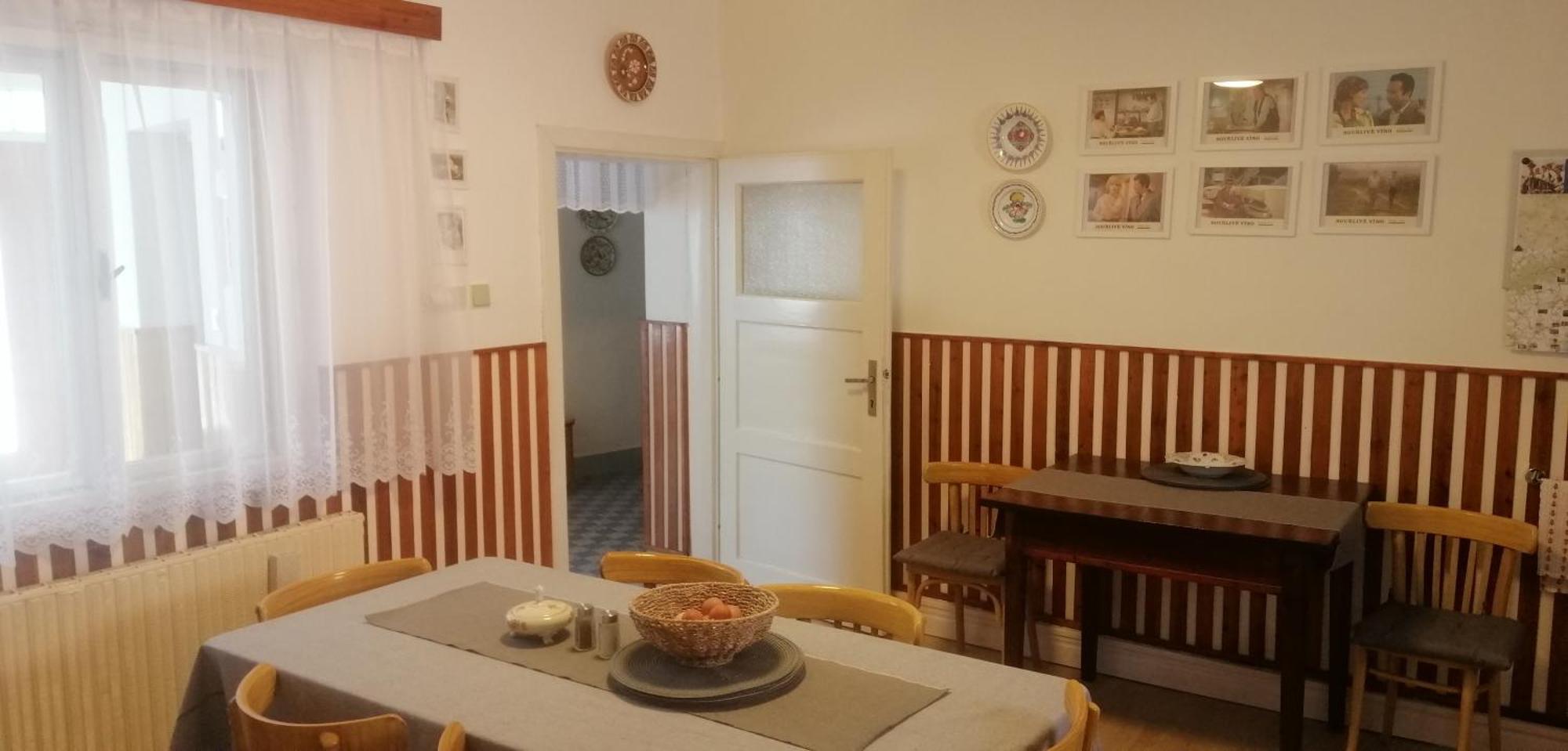 Nakonci Apartment Vacenovice ภายนอก รูปภาพ